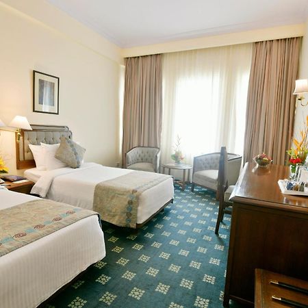 Peerless Hotel Kolkata Luaran gambar