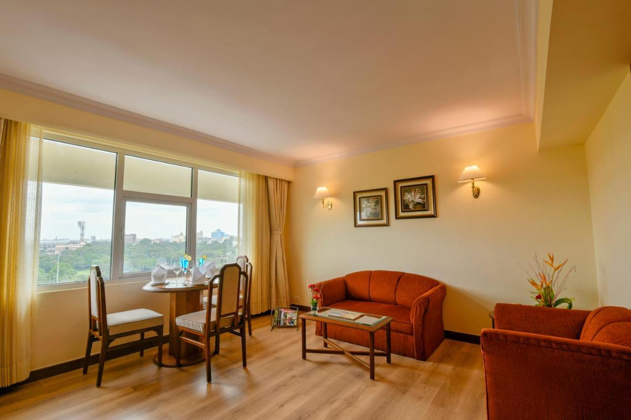 Peerless Hotel Kolkata Luaran gambar