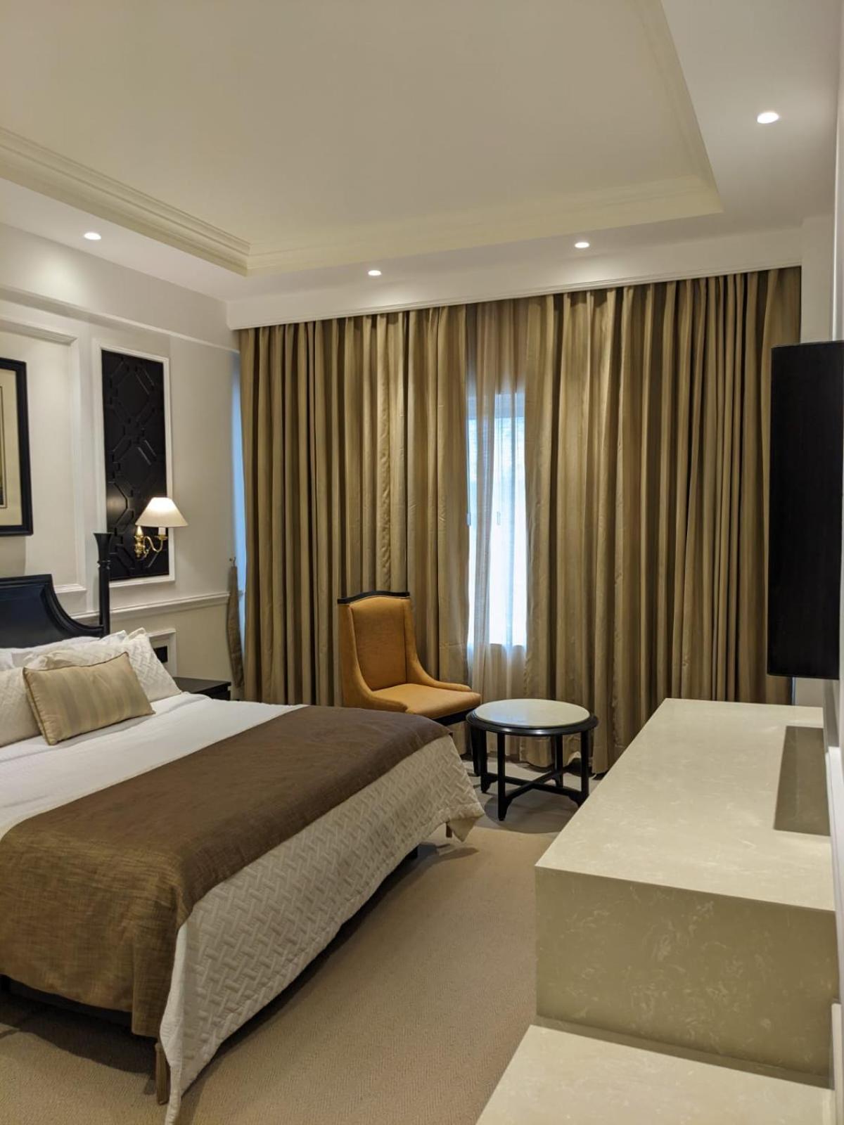 Peerless Hotel Kolkata Luaran gambar