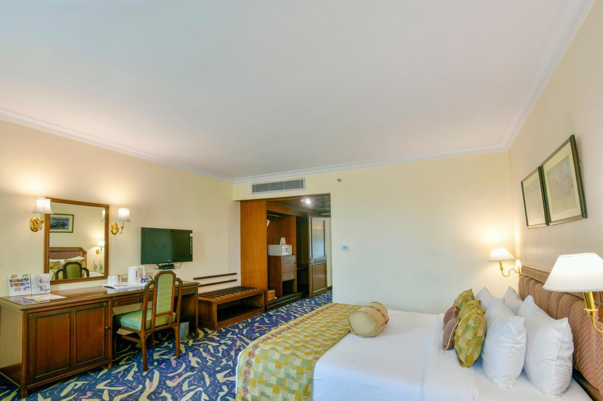 Peerless Hotel Kolkata Luaran gambar